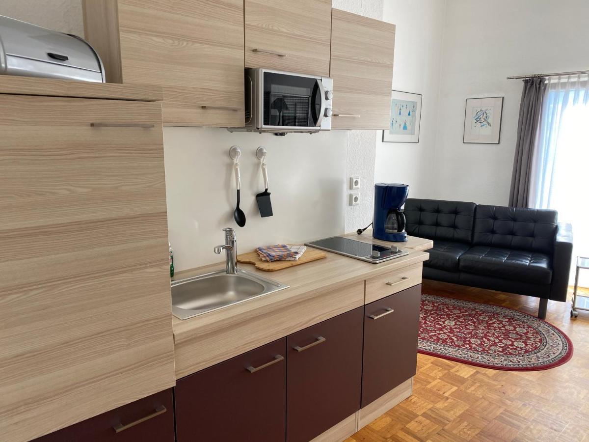 Apartmenthaus Zentrum Komfort Apartments Mit Minikuchen Verschiedener Grossen Kassel Kültér fotó
