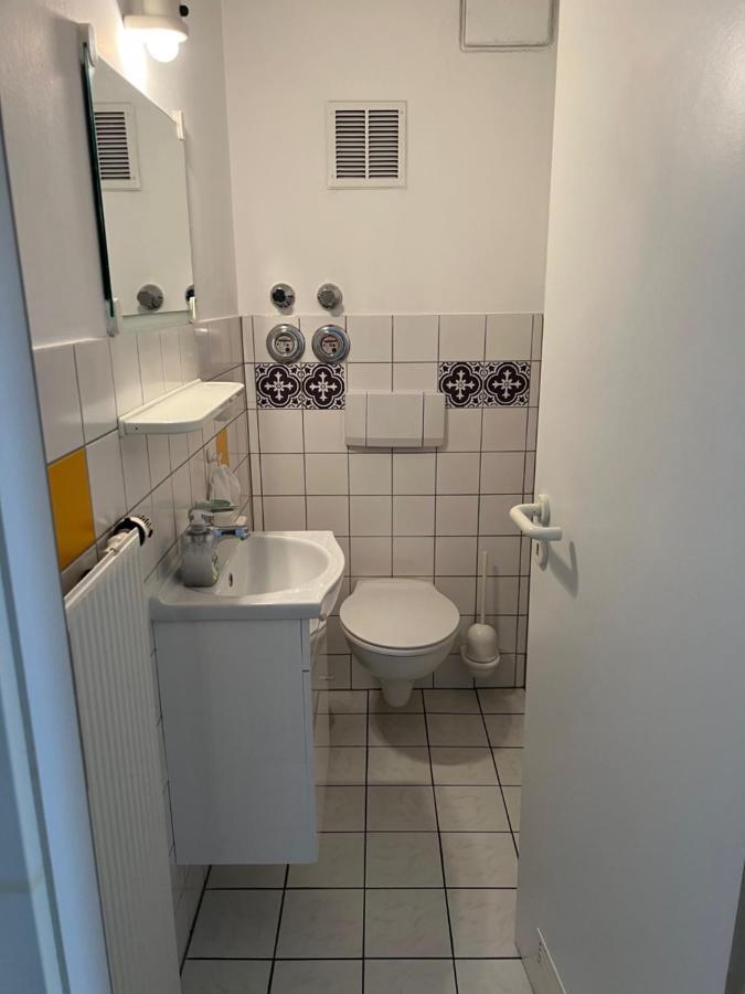 Apartmenthaus Zentrum Komfort Apartments Mit Minikuchen Verschiedener Grossen Kassel Kültér fotó