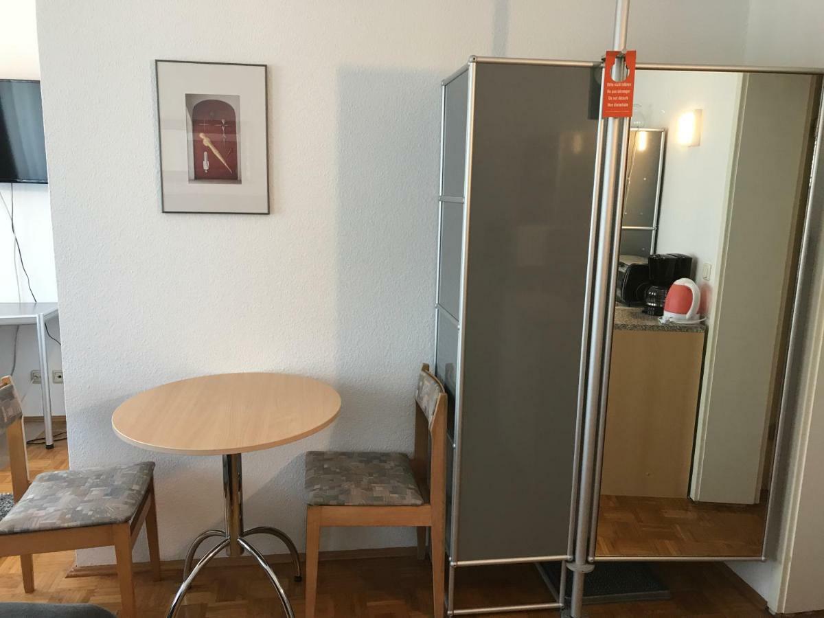 Apartmenthaus Zentrum Komfort Apartments Mit Minikuchen Verschiedener Grossen Kassel Kültér fotó