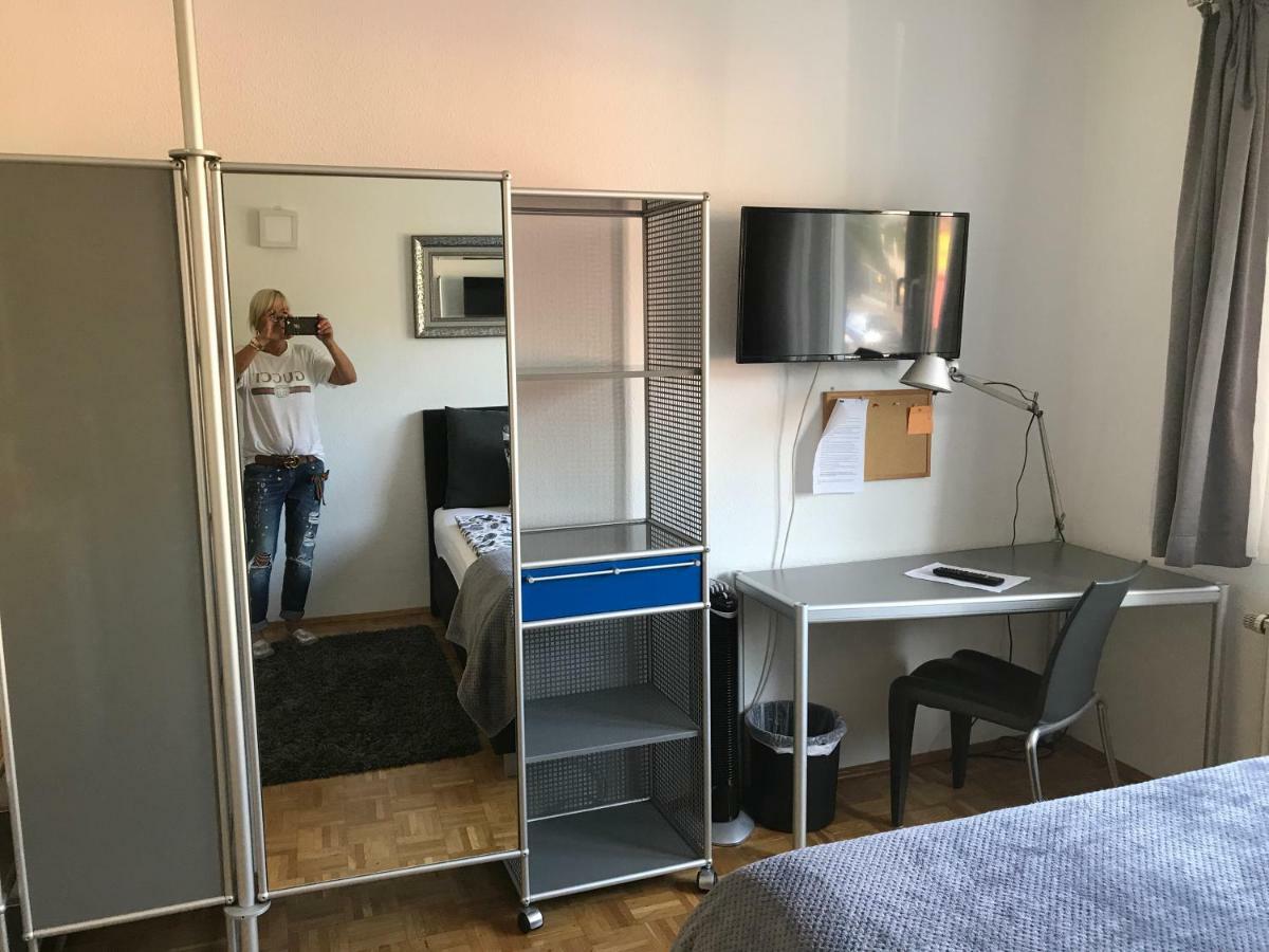 Apartmenthaus Zentrum Komfort Apartments Mit Minikuchen Verschiedener Grossen Kassel Kültér fotó