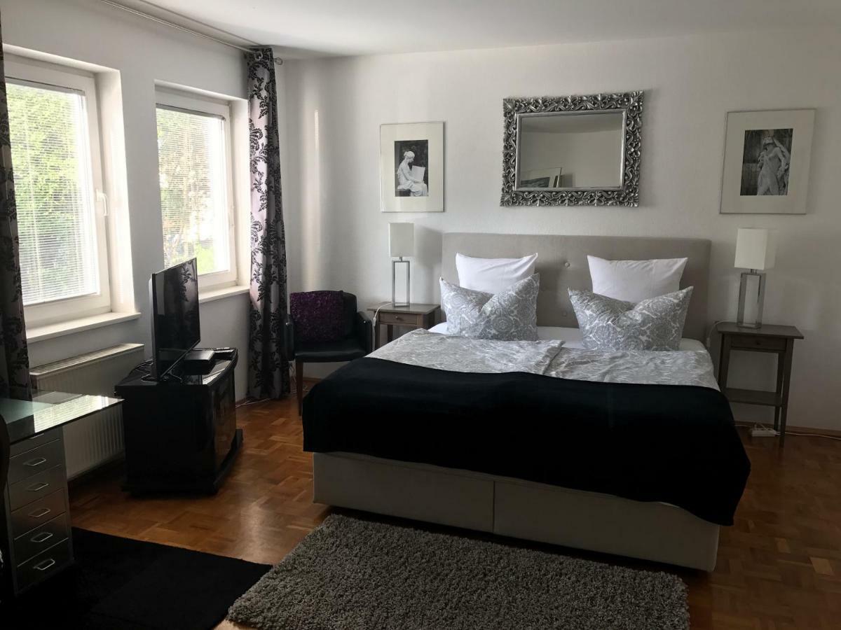 Apartmenthaus Zentrum Komfort Apartments Mit Minikuchen Verschiedener Grossen Kassel Kültér fotó