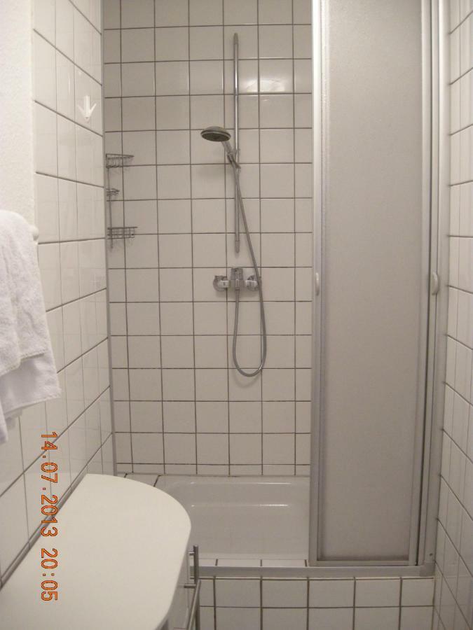 Apartmenthaus Zentrum Komfort Apartments Mit Minikuchen Verschiedener Grossen Kassel Kültér fotó